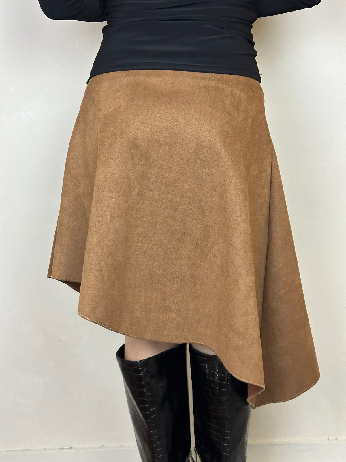 Midi skirt suede
