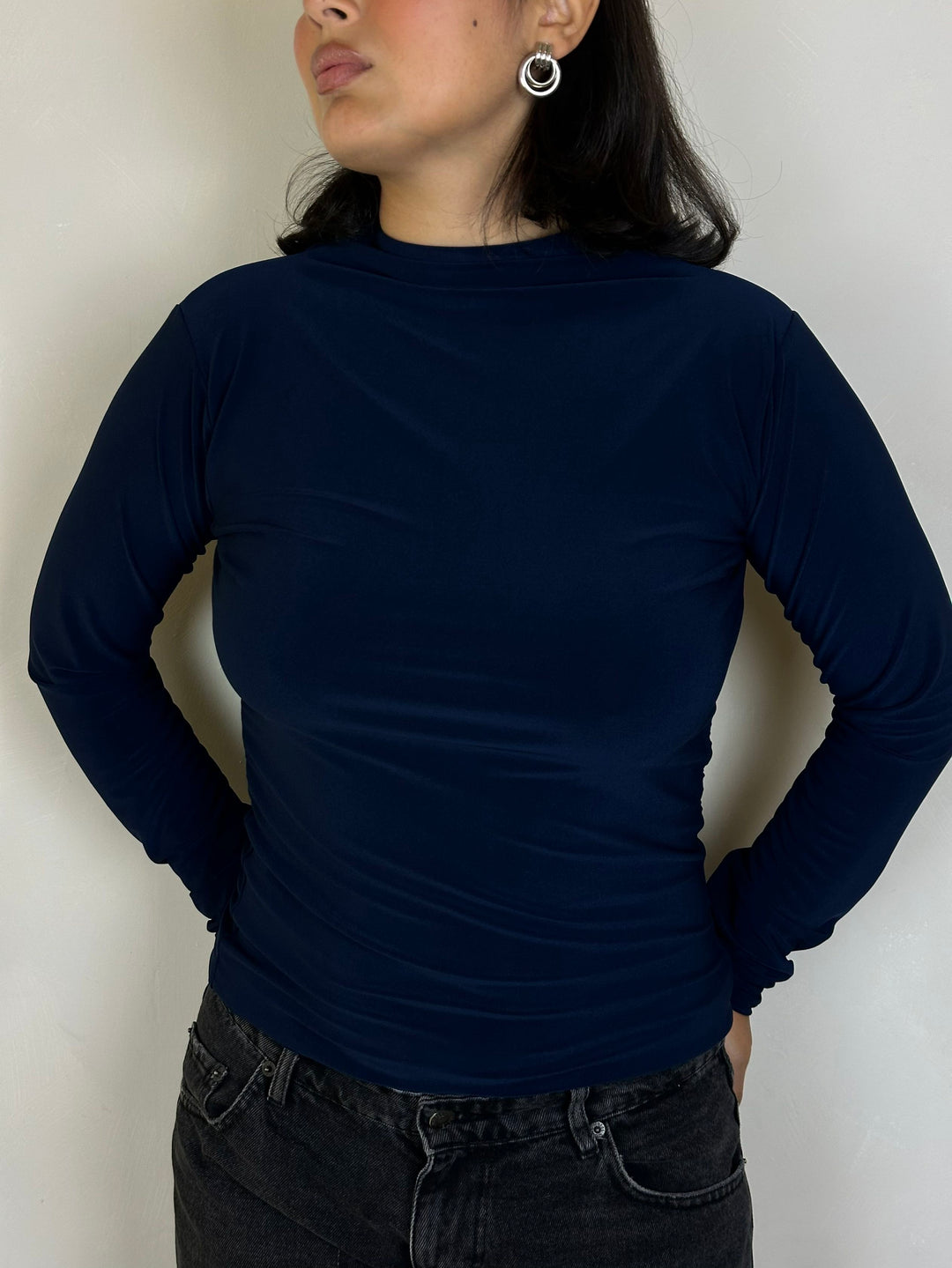 Top Carolyne manga larga