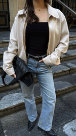 Load image into Gallery viewer, TOP AMBAR MANGA LARGA BLACK
