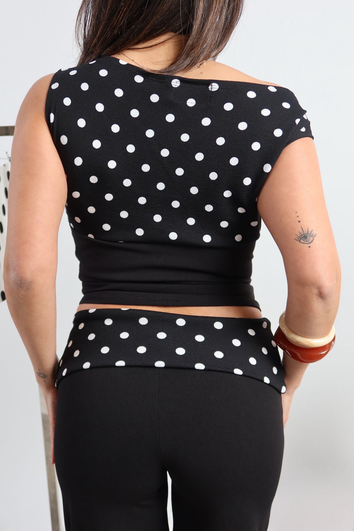 Top bianca lunares blancos